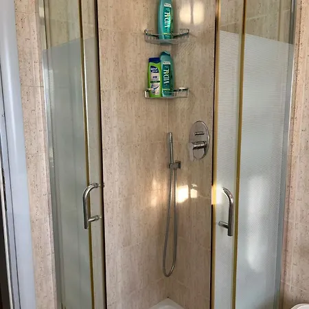 Апартаменты Orikum Apartment