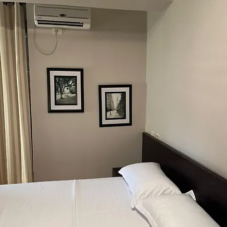 Orikum Apartment Апартаменты *