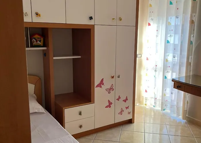 شقة Orikum Apartment *